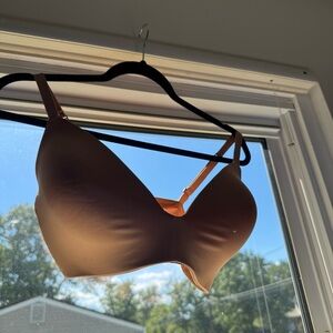 SKIMS Wireless Form Bra